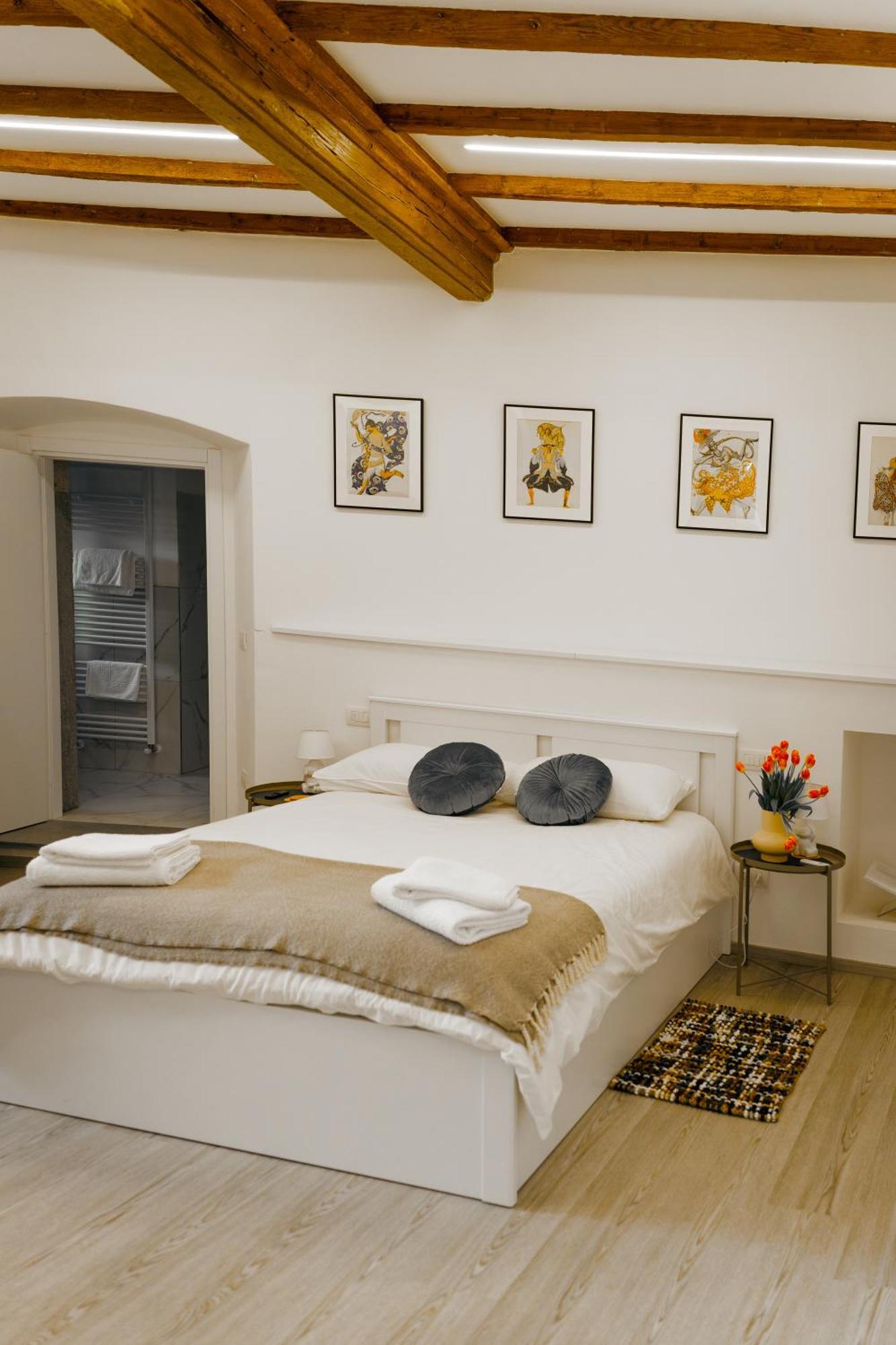 Belvedere 237B Lakeview Luxury Apartment Ghiffa Extérieur photo